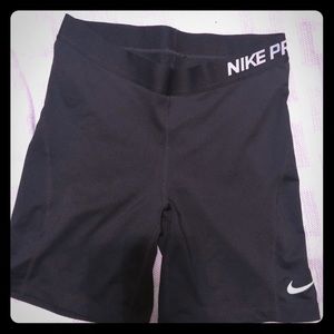 Women’s Nike pro shorts